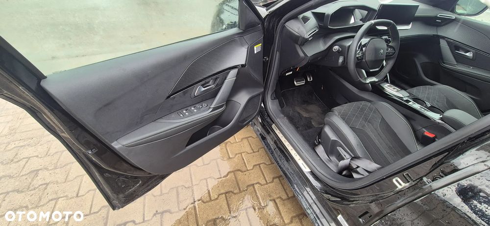 Peugeot 208 GT Line - 20