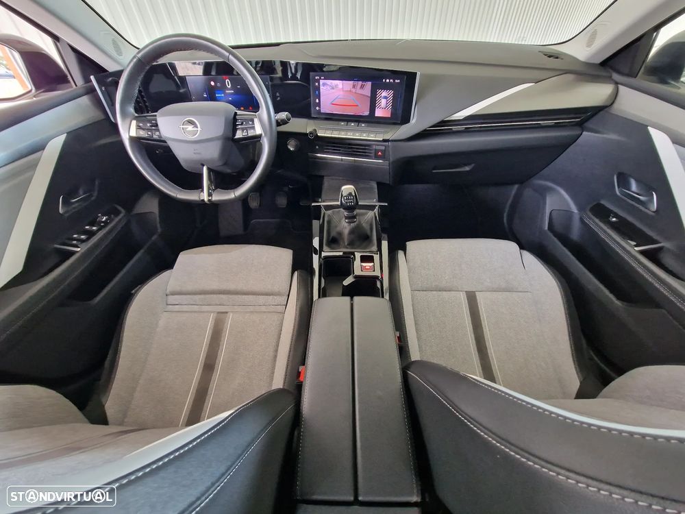 Opel Astra 1.5 D Elegance - 22