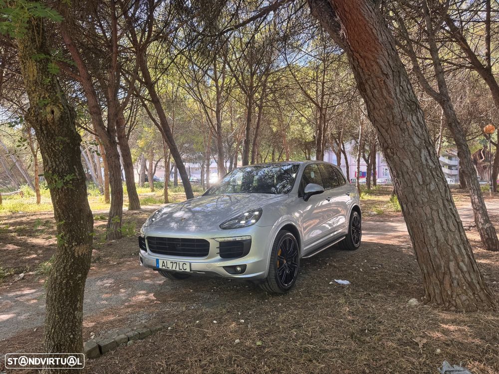 Porsche Cayenne Platinum Edition - 4