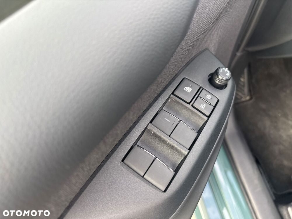 Toyota Yaris Hybrid 1.5 Style - 18