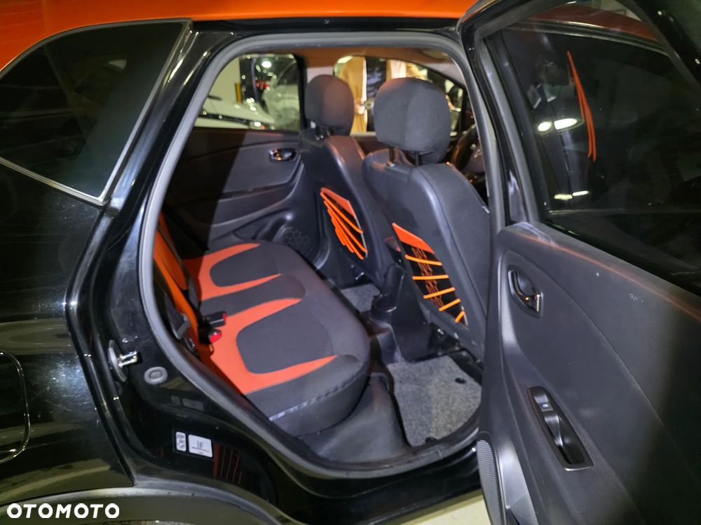 Renault Captur dCi 90 EDC Dynamique - 22