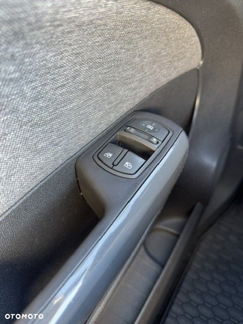 Opel Corsa - 8