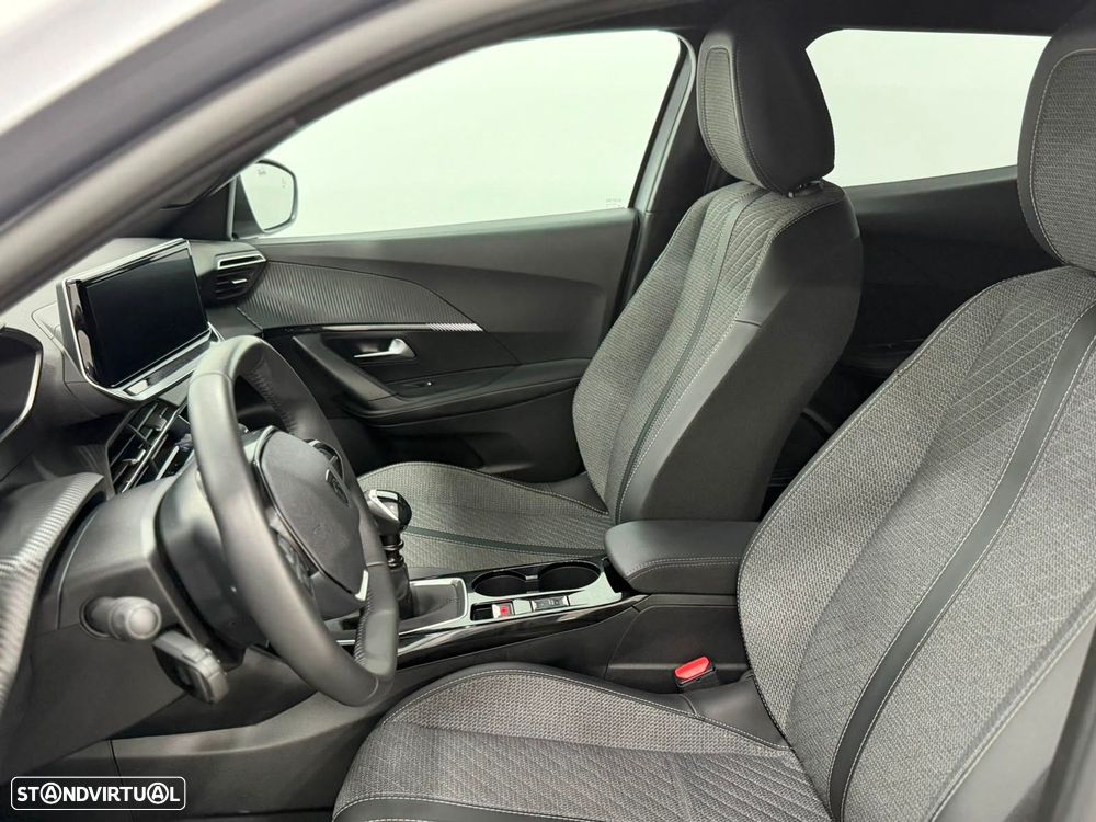 Peugeot 2008 1.2 PureTech Allure - 5