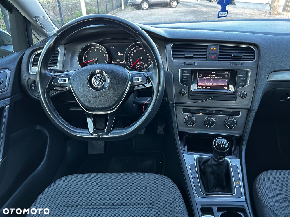 Volkswagen Golf 1.4 TSI BMT Comfortline - 23