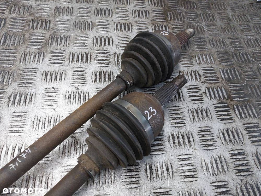 PÓŁOŚ LEWY PRZÓD + PRAWY PRZÓD 5B NISSAN MICRA K12 1.2 16V ID: 237314 - 4