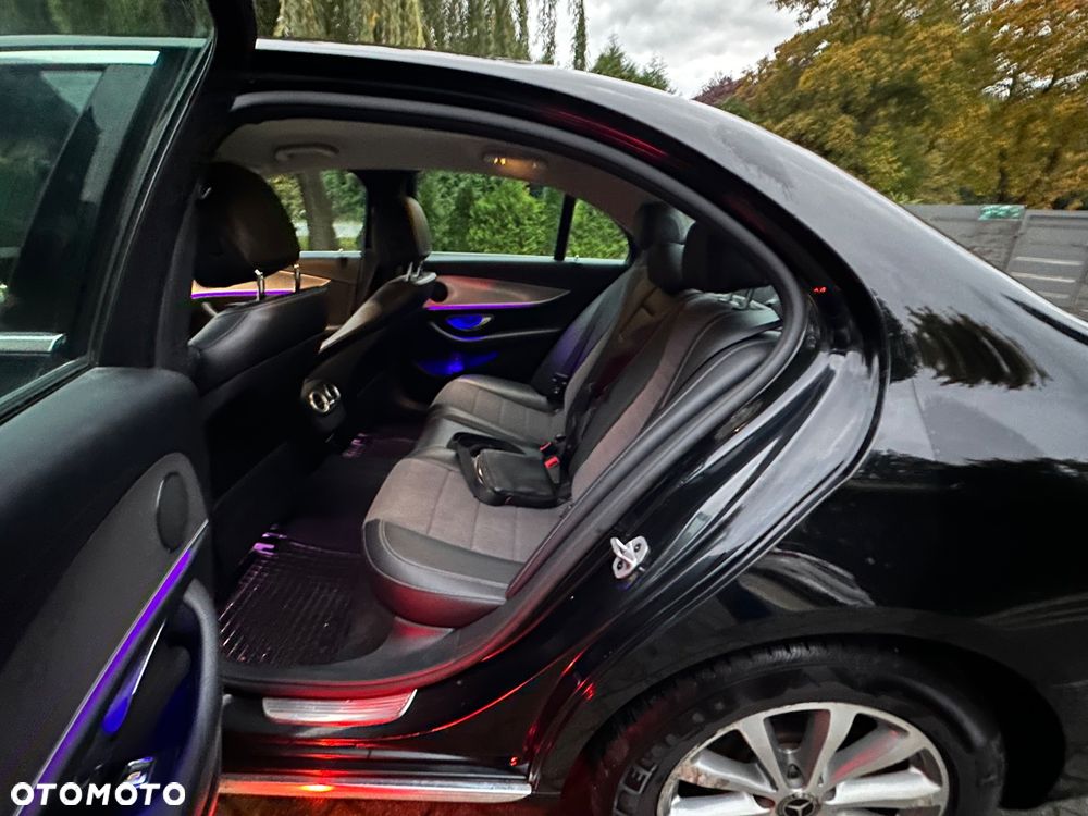 Mercedes-Benz Klasa E - 6