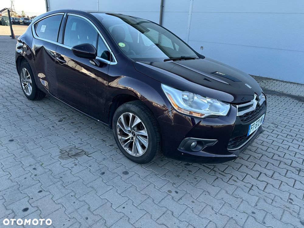 Citroën DS4 e-HDi 115 Chic - 3