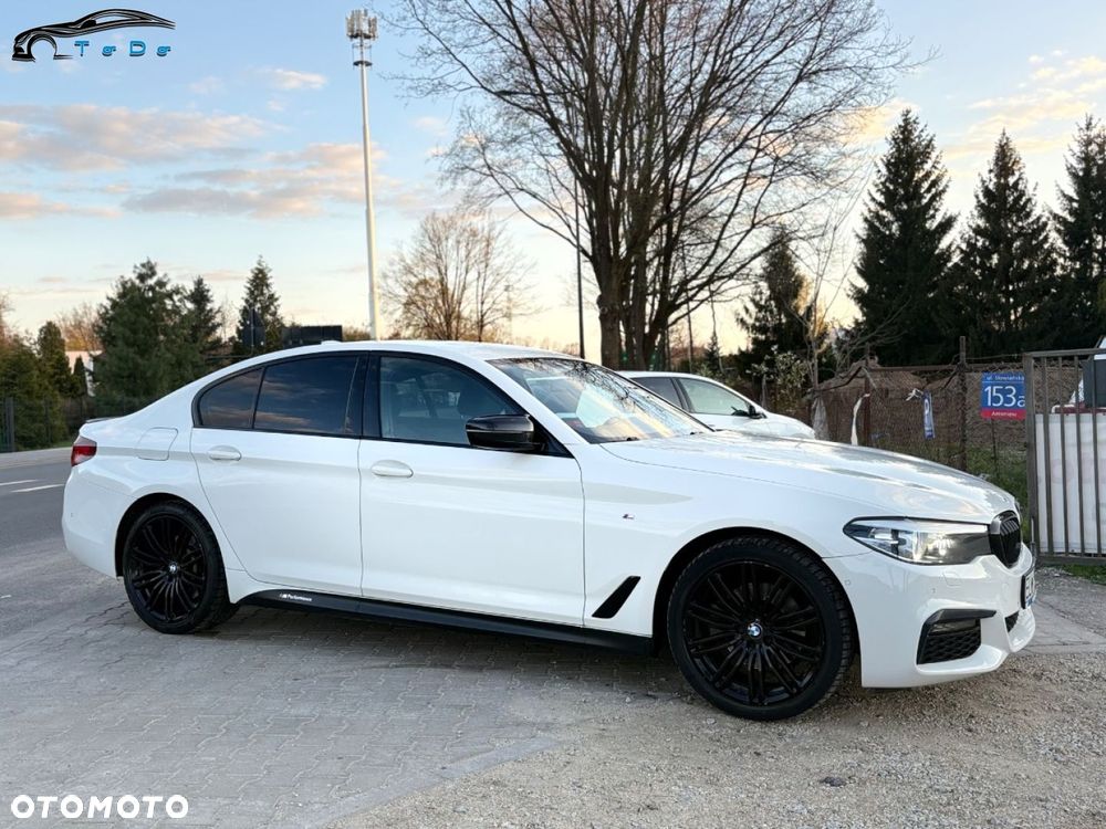 BMW Seria 5 520d M Sport - 8