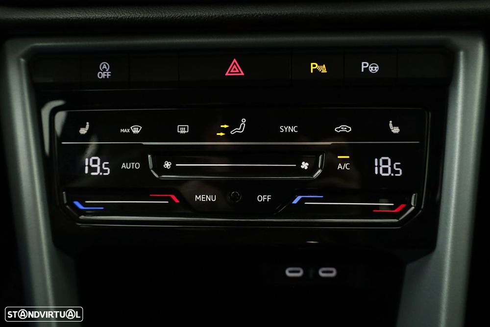 VW T-Roc 1.0 TSI - 12