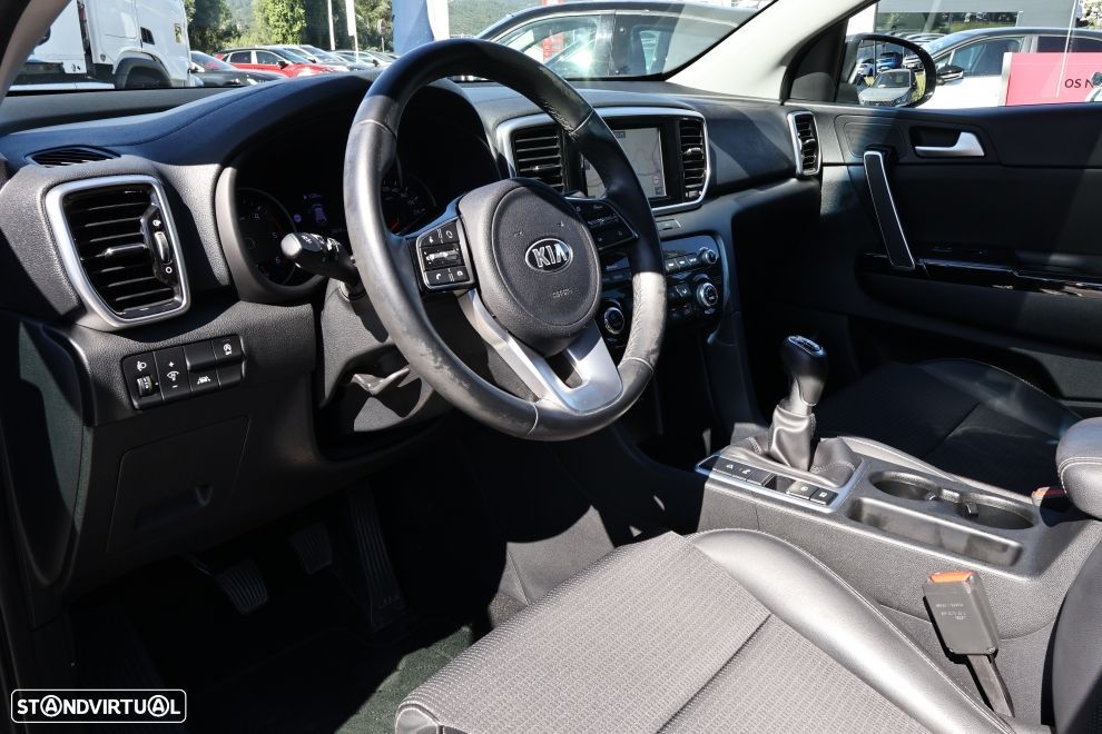 Kia Sportage 1.6 CRDI ISG MHEV Tech - 16