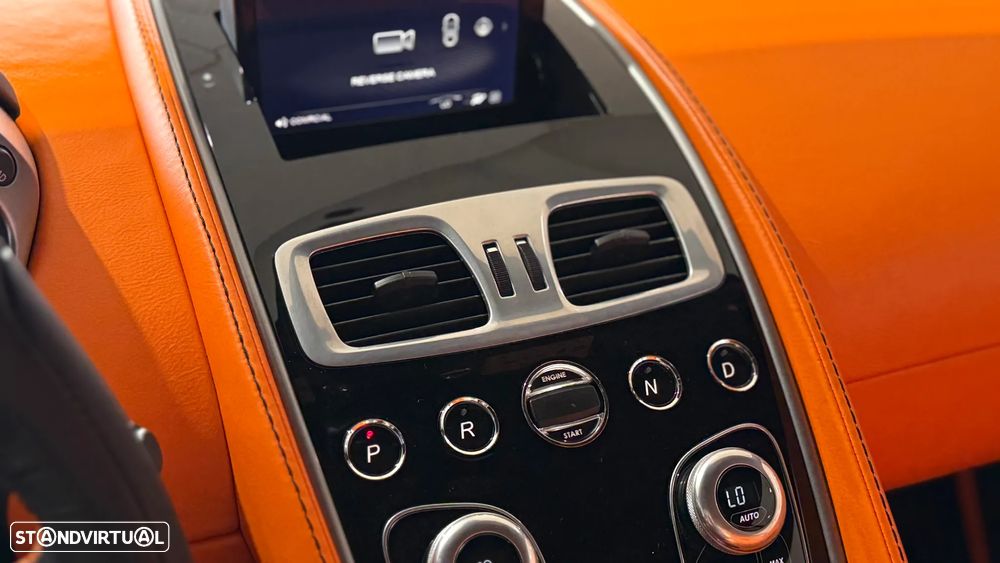 Aston Martin Vanquish Touchtronic 2 - 35