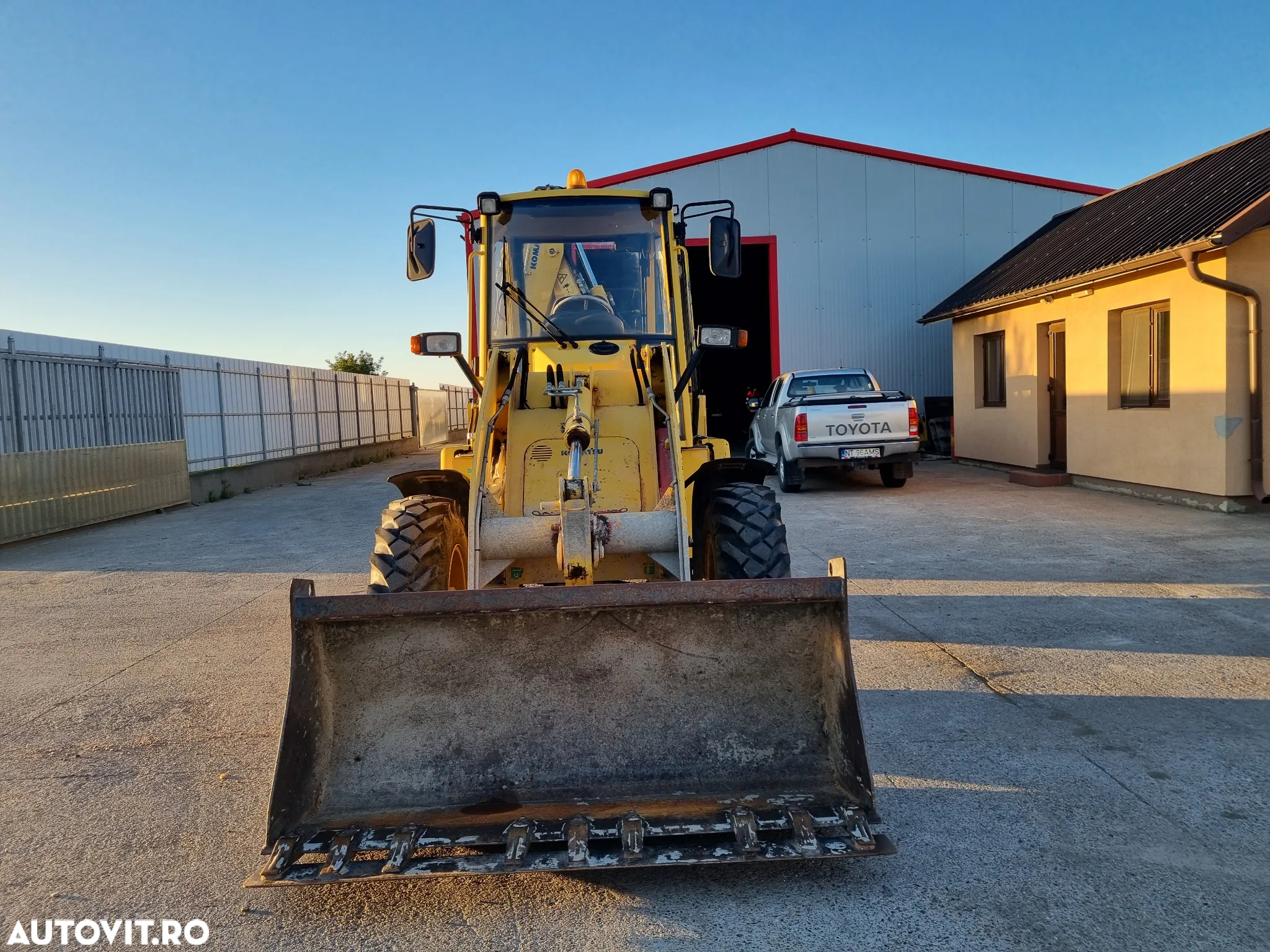 Komatsu WB70 A2 - 5