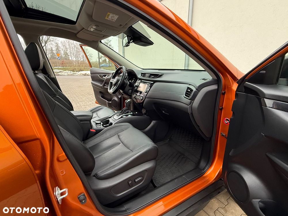 Nissan X-Trail 2.0 dCi Tekna 4WD Xtronic 7os - 15