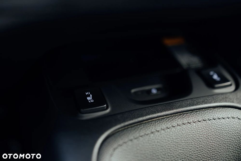 Toyota Corolla 1.8 Hybrid Executive - 24