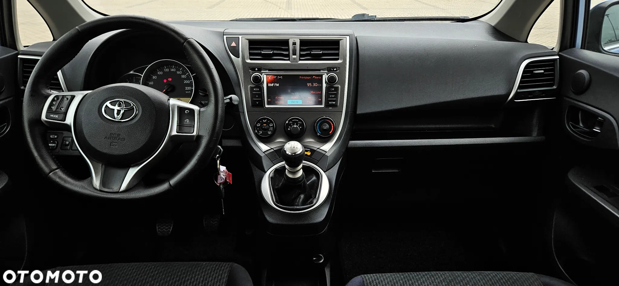 Toyota Verso S 1.4 D-4D Premium - 8