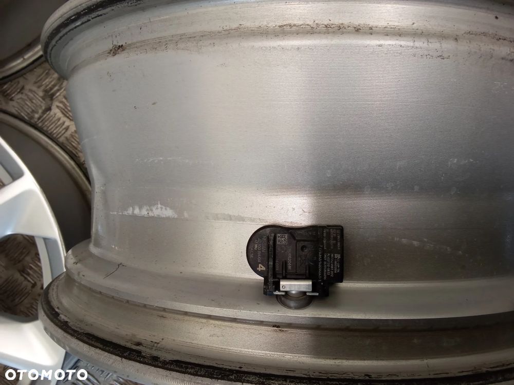 Felgi Nissan Qashqai Juke Altima Leaf Pulsar 7Jx17 et40 5x114,3 CZUJNIKI - 12