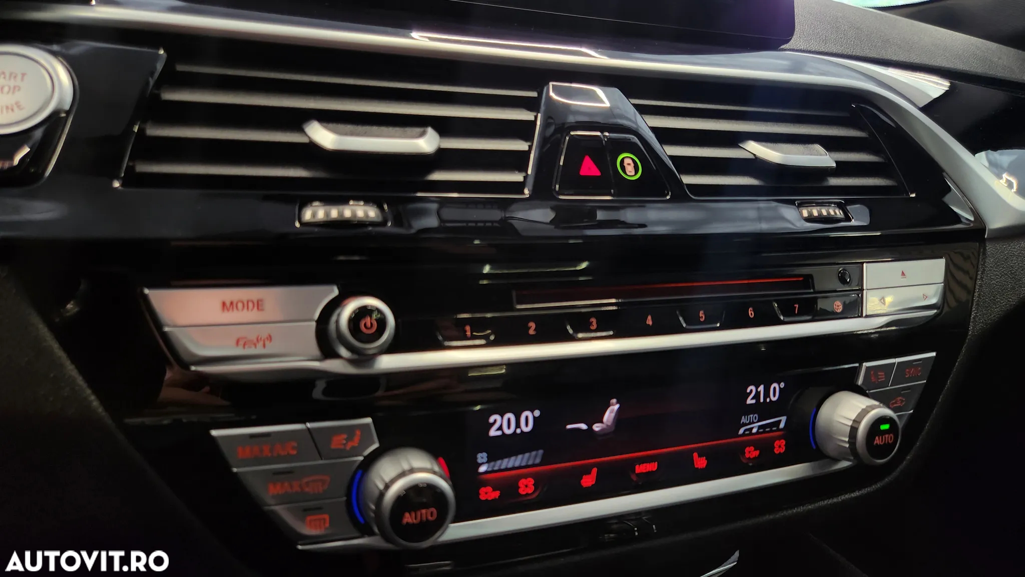 BMW Seria 5 520d xDrive AT - 32