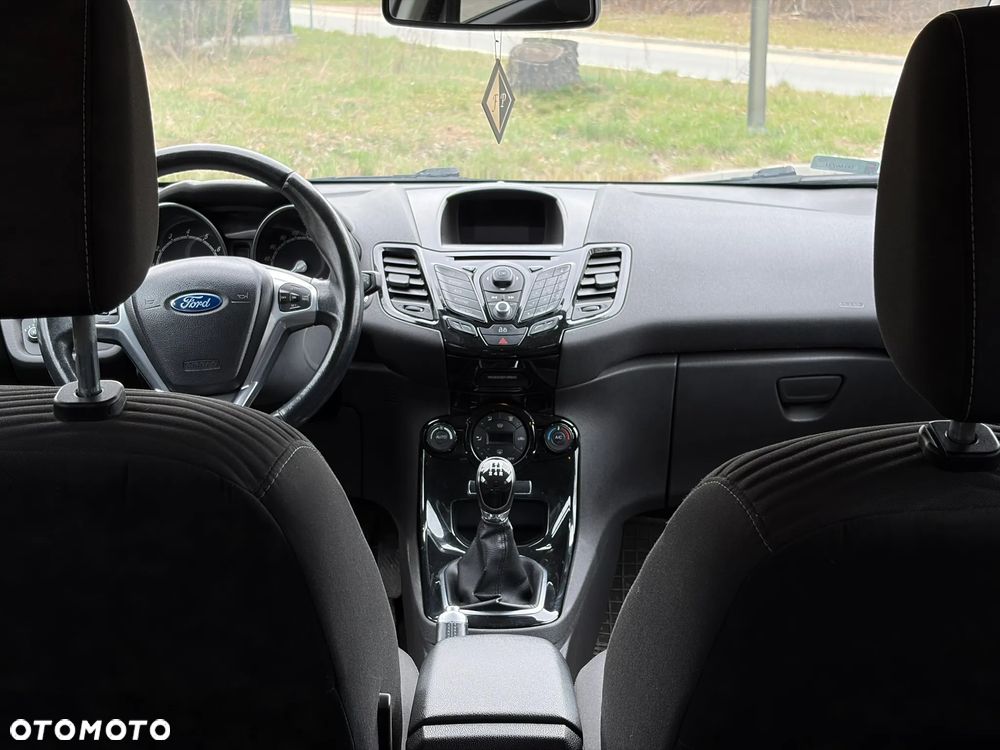 Ford Fiesta - 15
