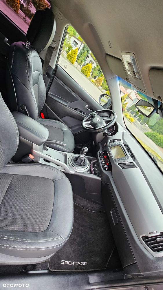 Kia Sportage 2.0 CRDI 2WD Spirit - 25