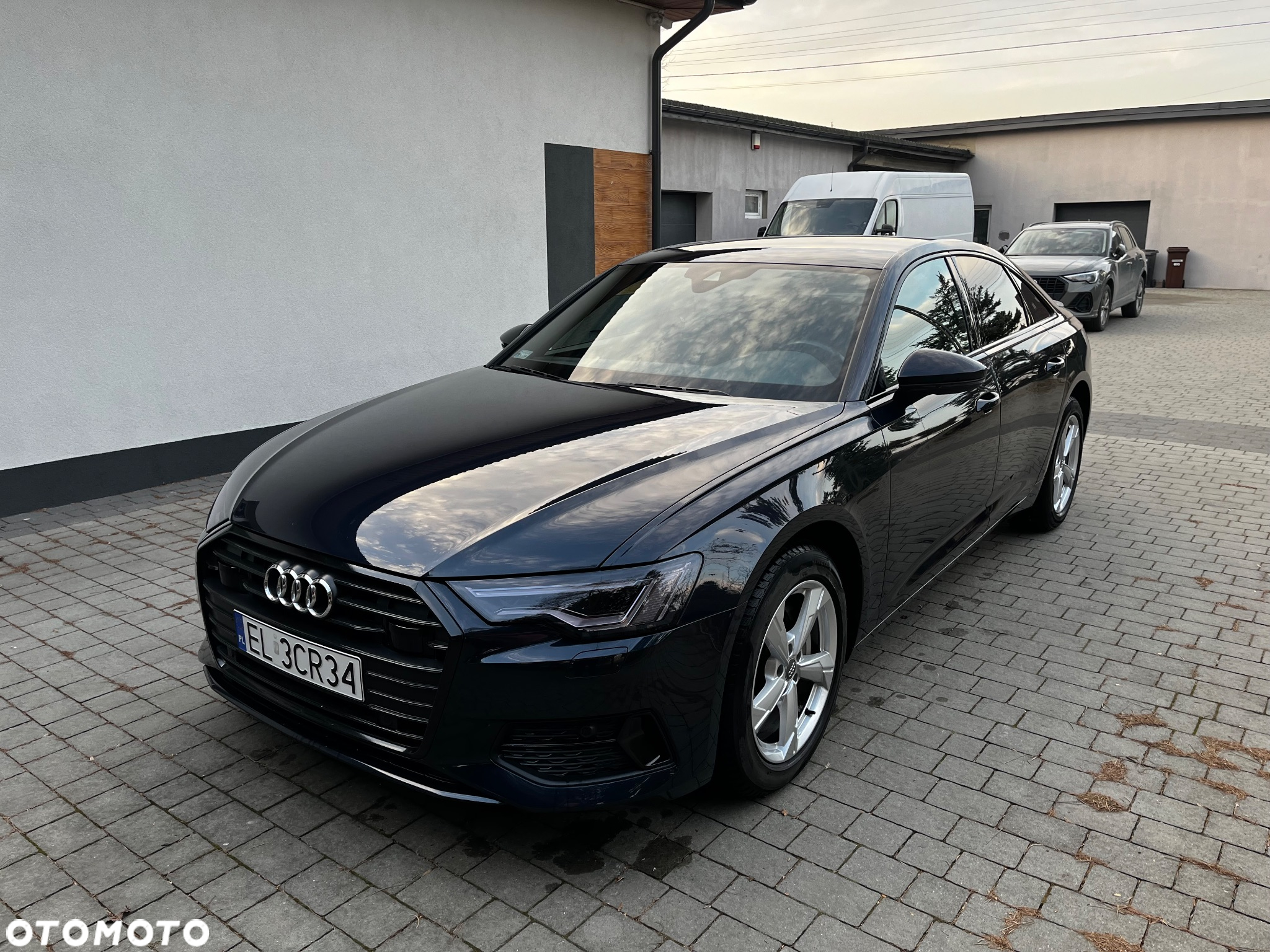 Audi A6 - 4