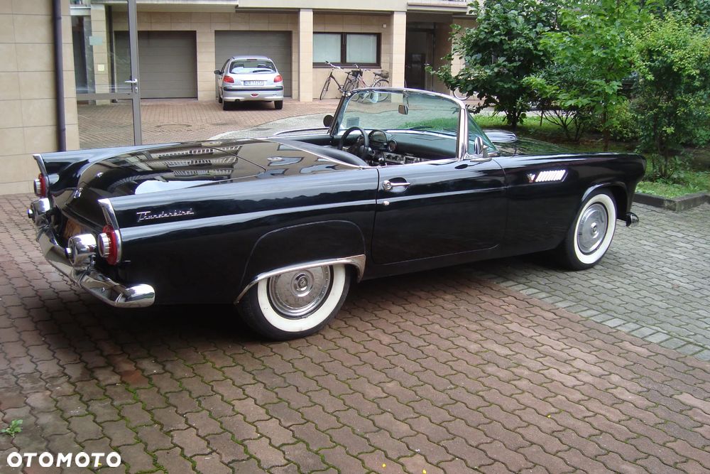 Ford Thunderbird - 5