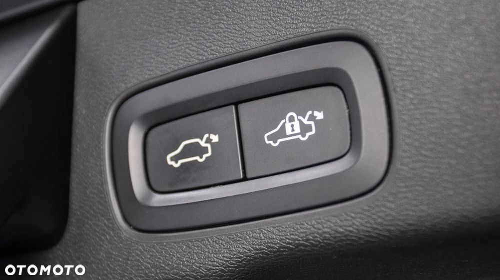 Volvo XC 60 B4 B Inscription - 31
