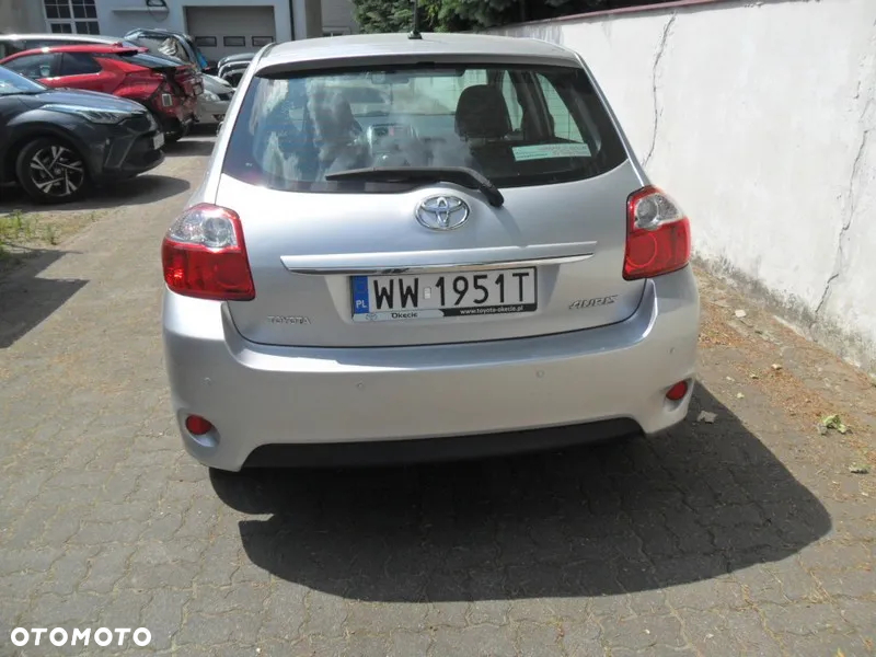 Toyota Auris 1.4 D-4D Luna - 9