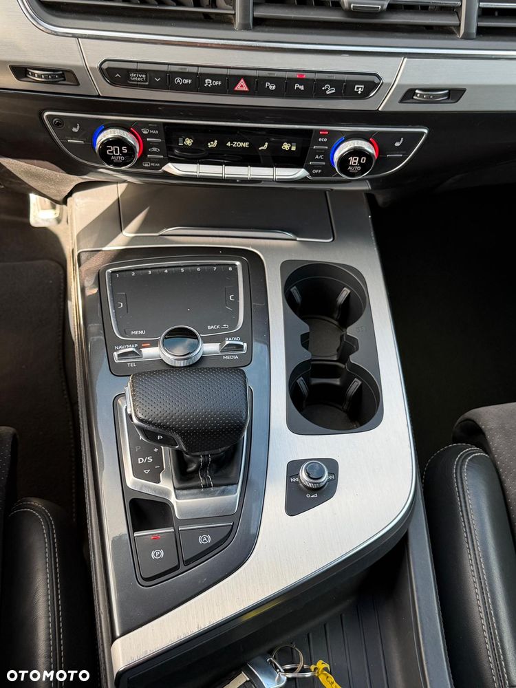 Audi Q7 3.0 TDI Quattro Tiptronic - 13