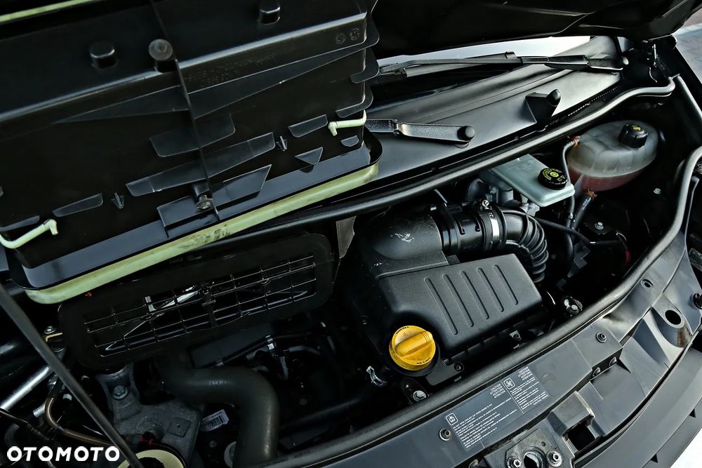 Opel Vivaro L2H1 2.9t - 38