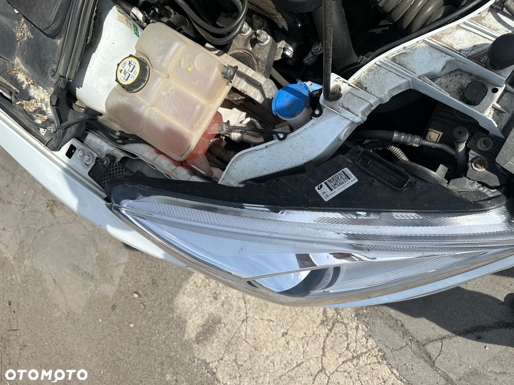 Ford Focus 1.5 TDCi SYNC Edition ASS - 11