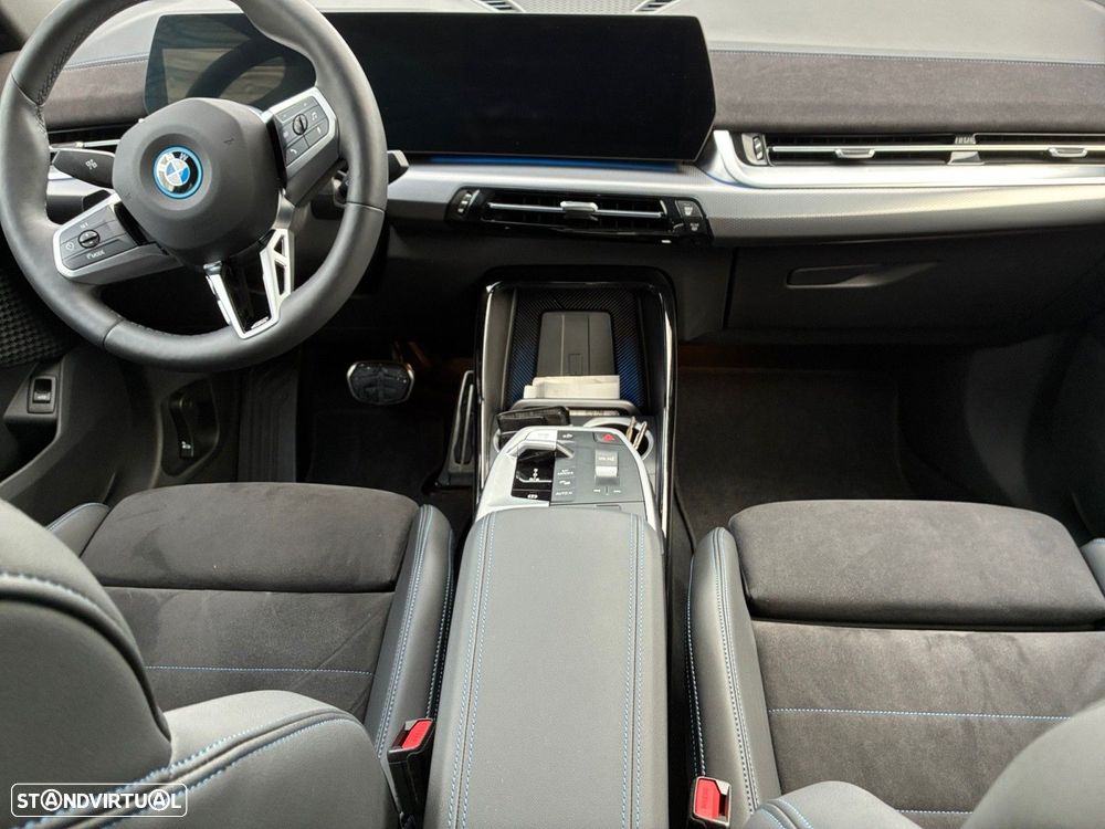 BMW iX2 xDrive30 - 7