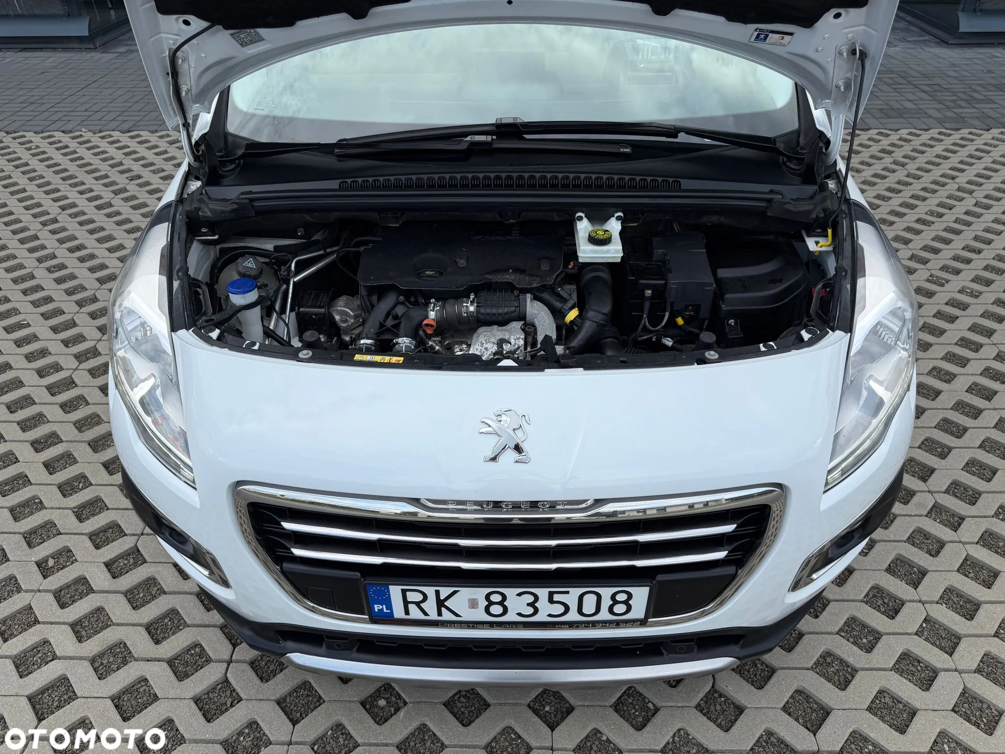 Peugeot 3008 HDi FAP 115 Roland Garros - 12
