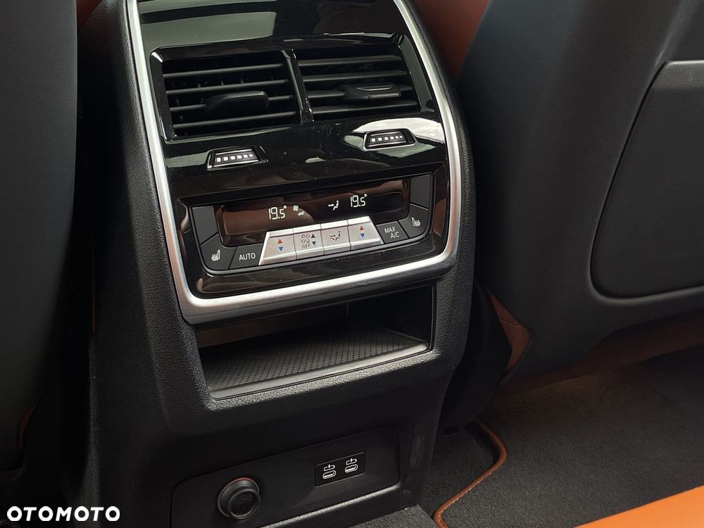BMW X7 xDrive40d mHEV sport - 34