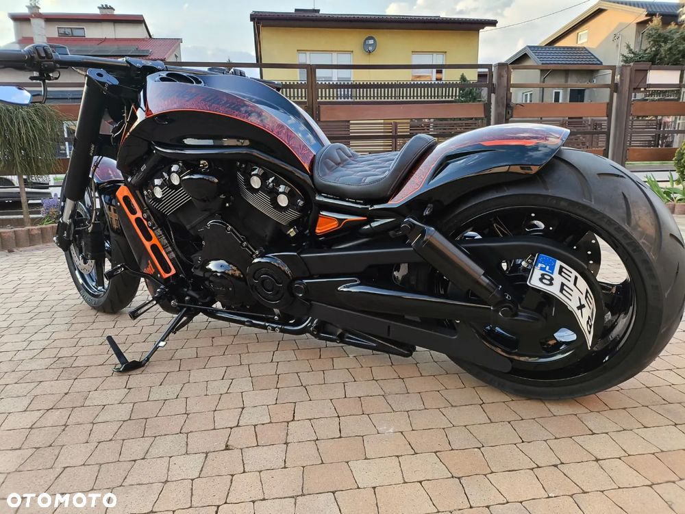 Harley-Davidson V-Rod Muscle - 24