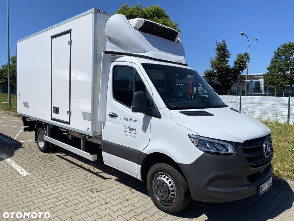 Mercedes-Benz Sprinter - 1