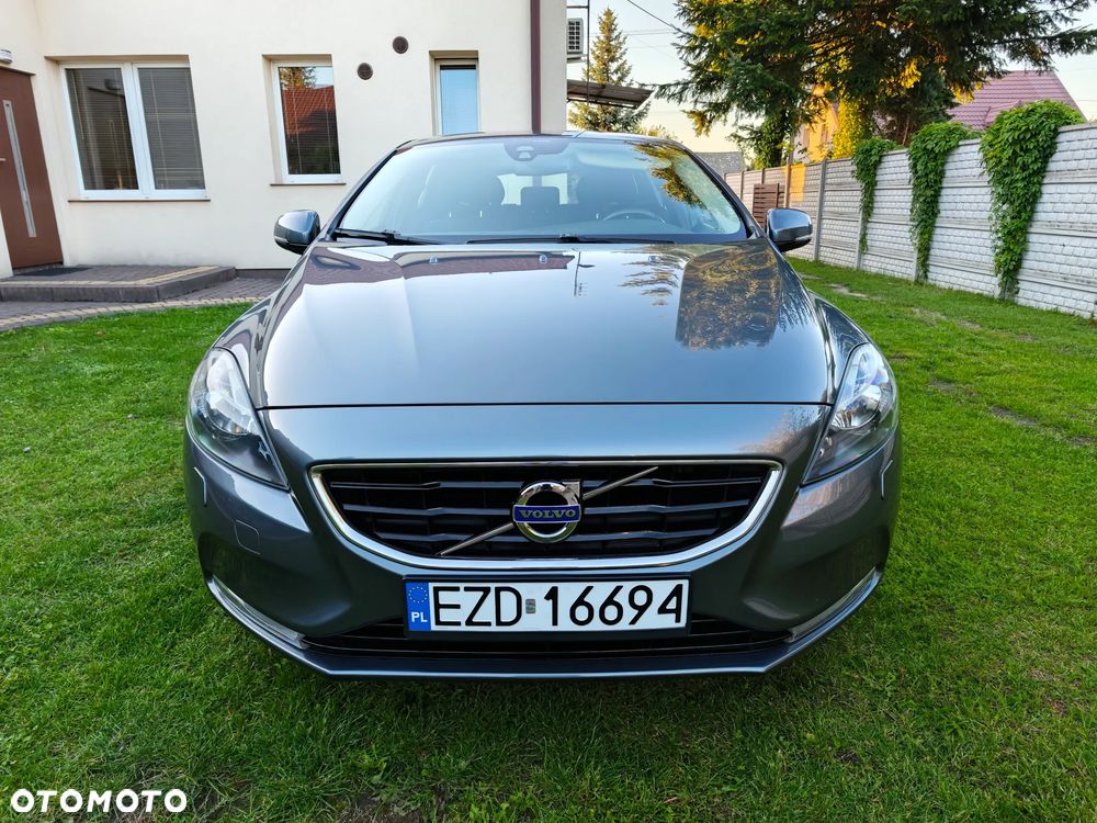Volvo V40 D2 Momentum - 3