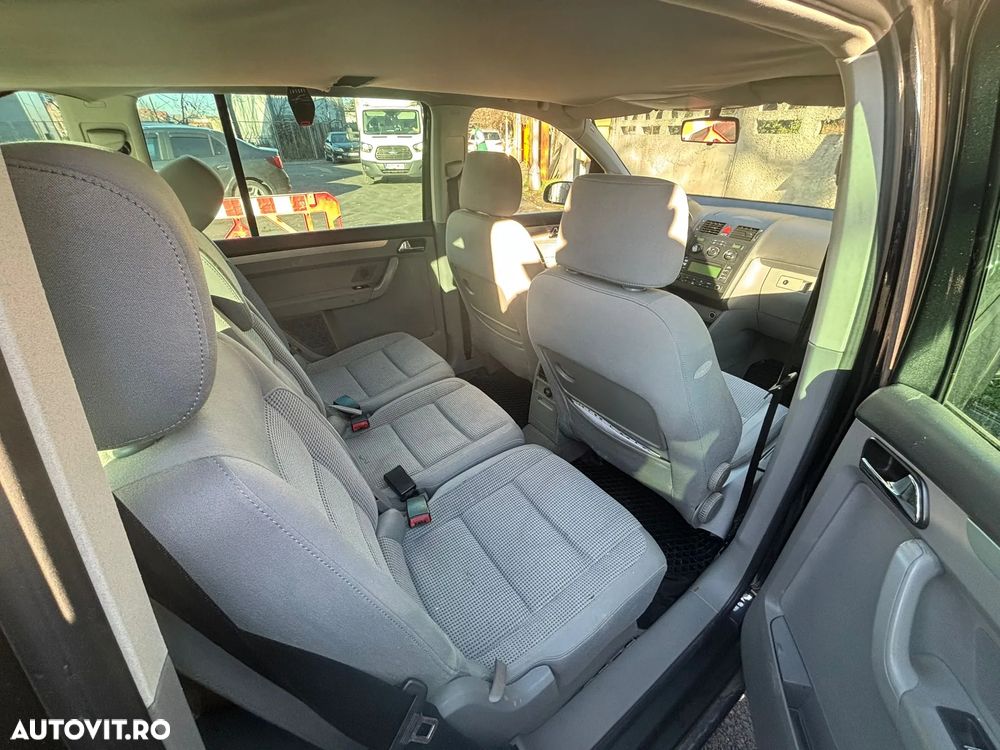 Volkswagen Touran 1.9TDI Trendline - 2