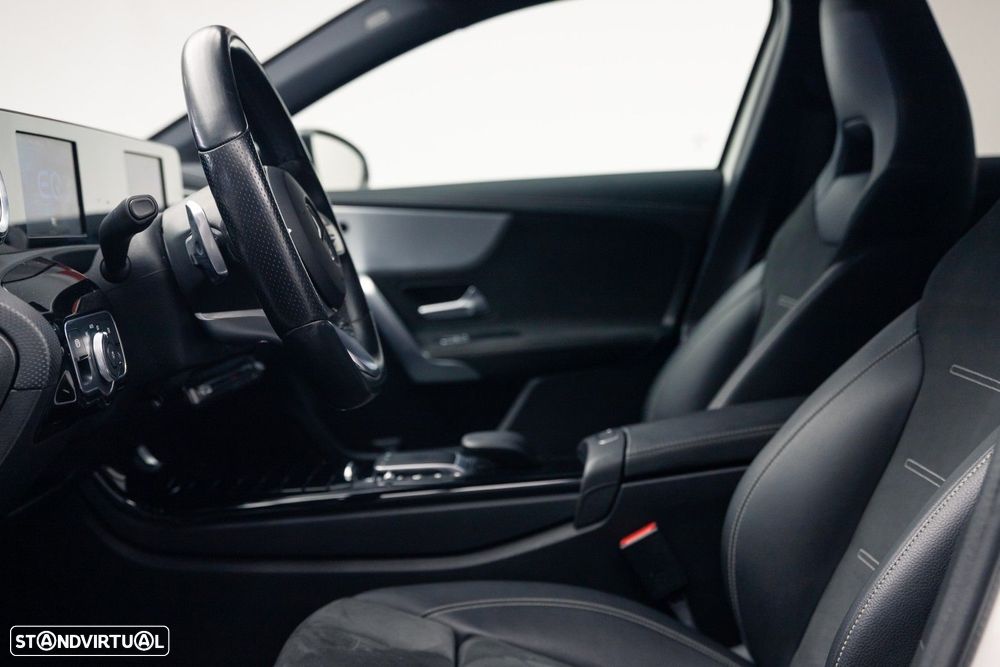 Mercedes-Benz A 250 e AMG Line - 18