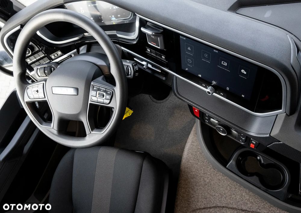 DAF XD - 10