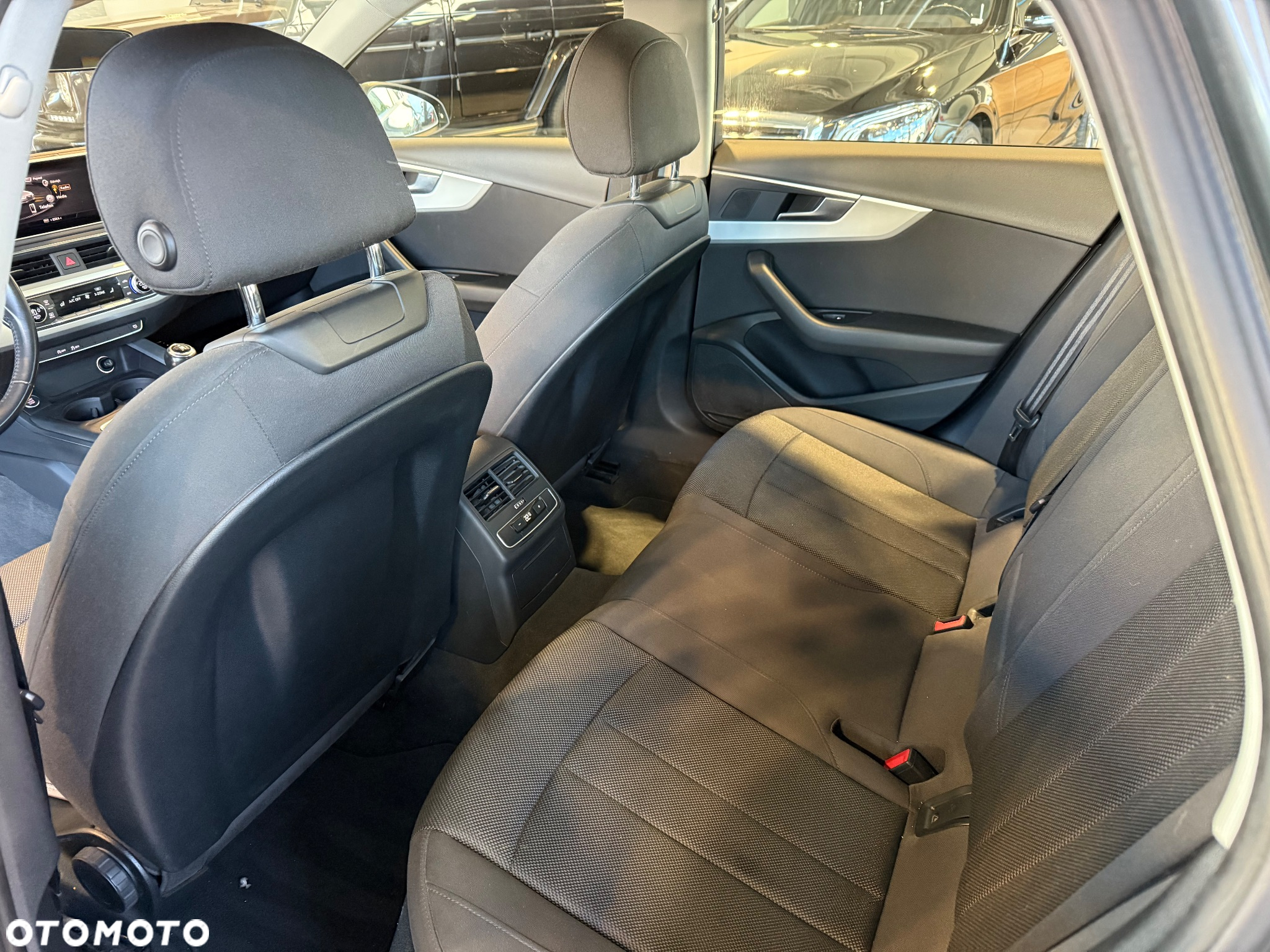 Audi A4 1.4 TFSI Design - 10