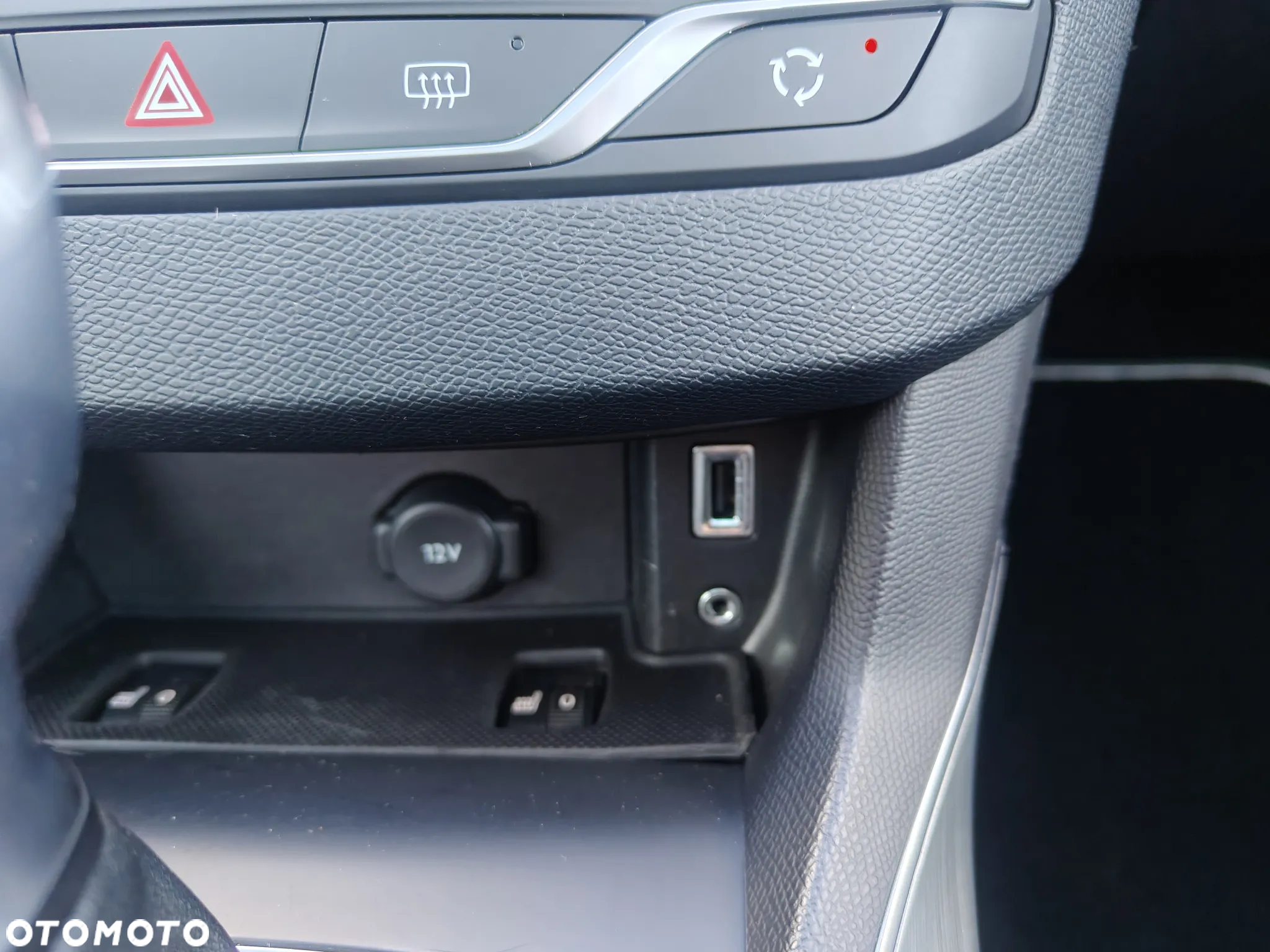 Peugeot 308 SW BlueHDi 150 Automatik Stop & Start Allure - 22