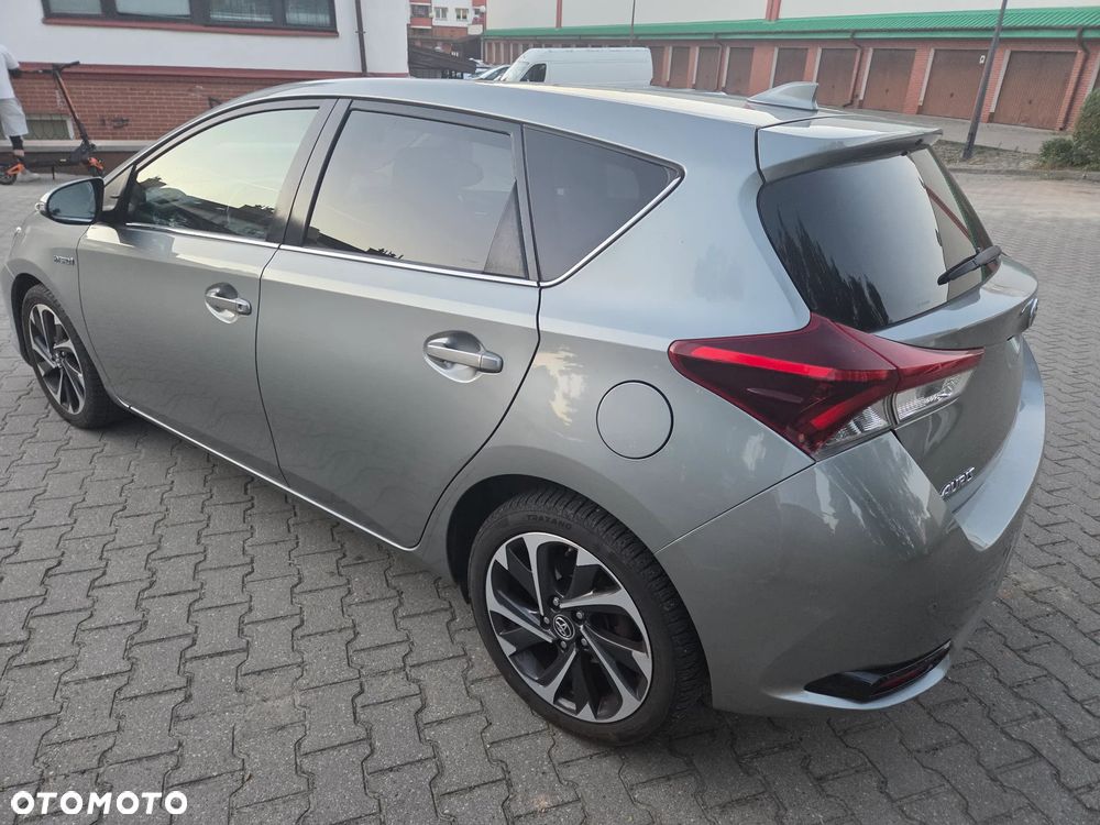 Toyota Auris - 11