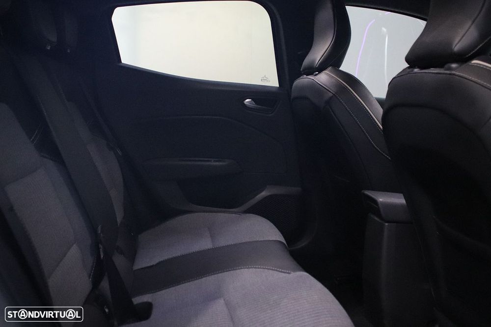 Renault Clio 1.0 TCe Techno Bi-Fuel - 24