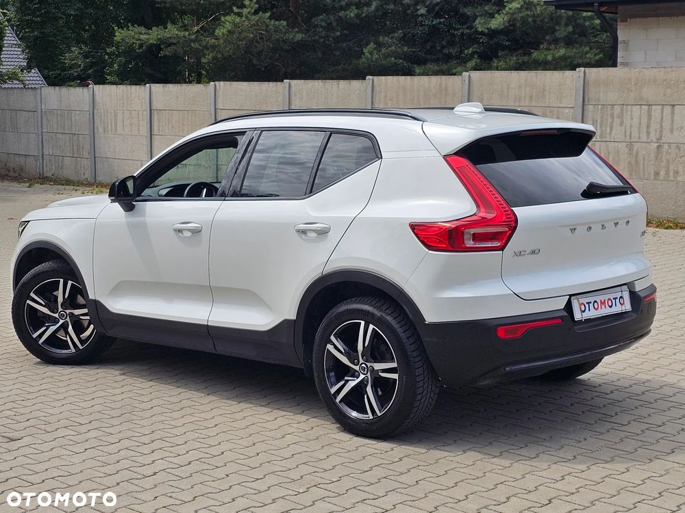Volvo XC 40 B5 B AWD Ultimate Dark - 8