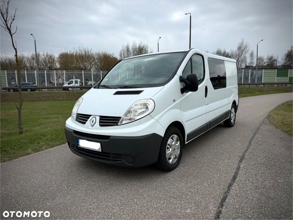 Renault Trafic - 1