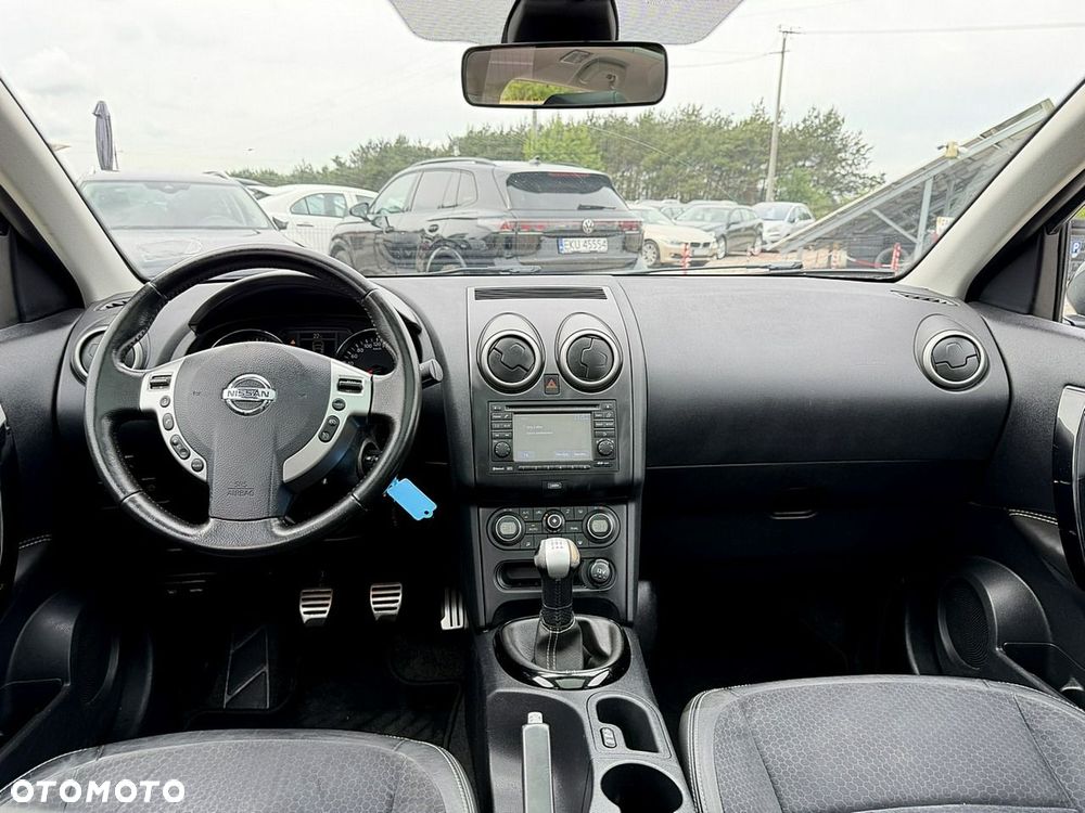 Nissan Qashqai+2 - 17