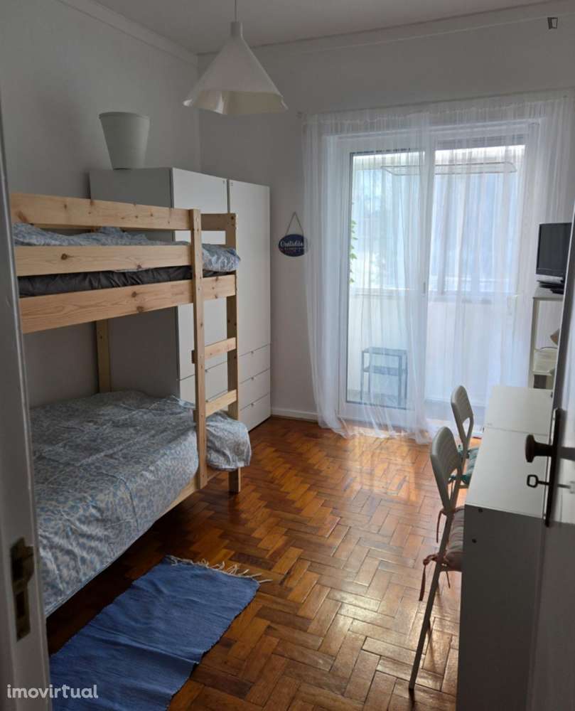 Cama - localizado em Amadora Lisbon - Grande imagem: 2/16