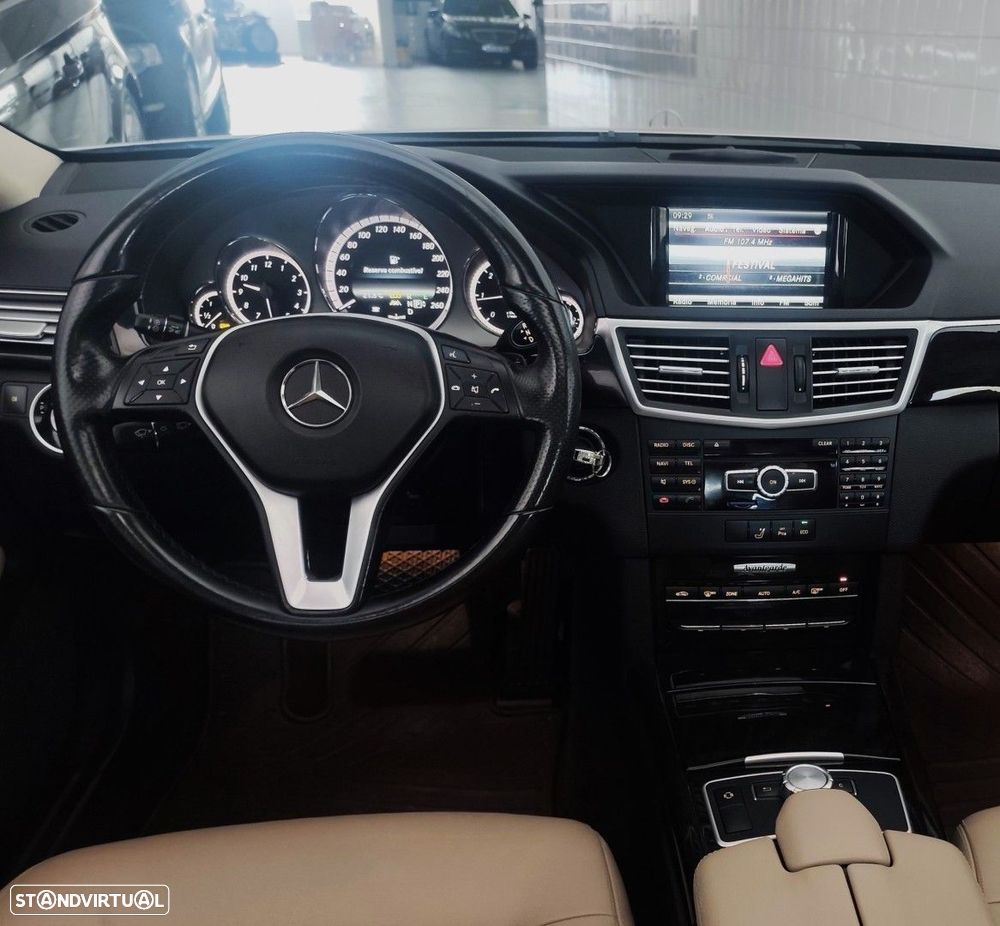 Mercedes-Benz E 250 BlueTEC Avantgarde Auto. - 12