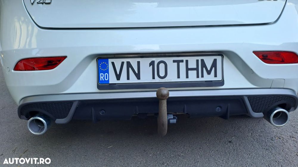 Volvo V40 D3 Aut. R-Design - 2