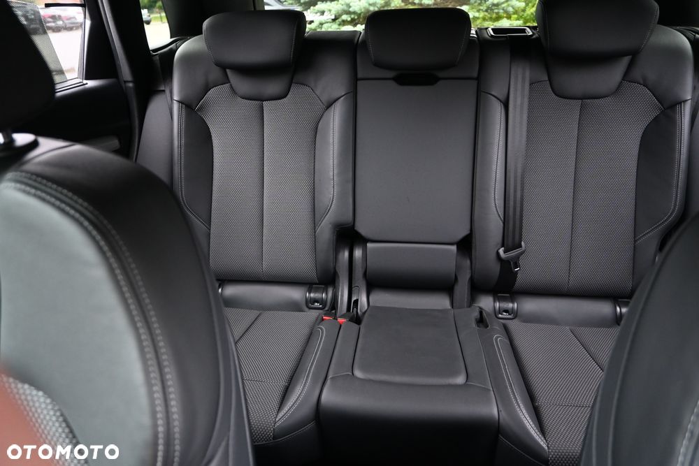 Audi Q5 40 TDI quattro S tronic S line - 28